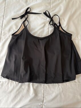 Kortni Jeane Women’s XL Black Swim Top